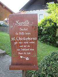 Schild vor Christophoruskapelle