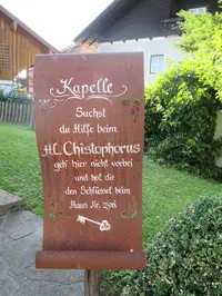 Schild vor Christophoruskapelle